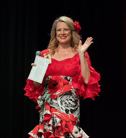 Denise Sanford, La Presidenta