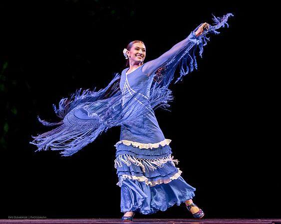 Eve Flores