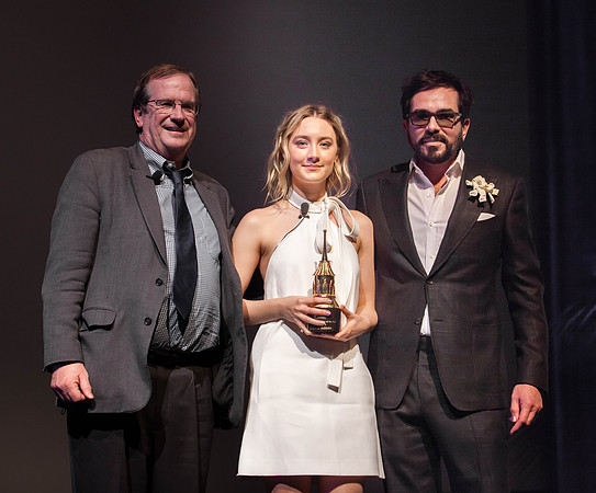 Pete Hammond, Saoirse Ronan, and Roger Durling